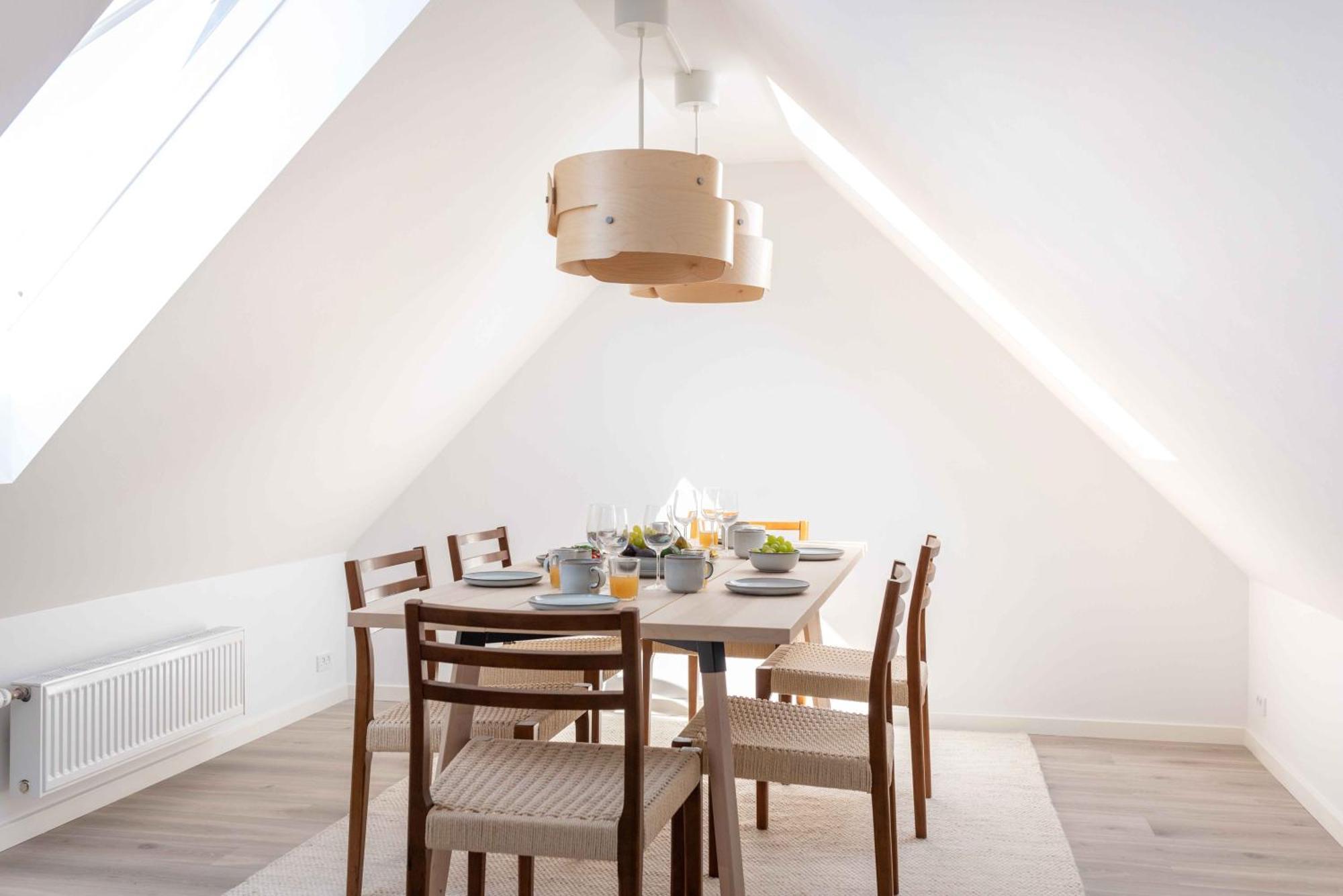 Appartement Lovely In Vibrant Area Of